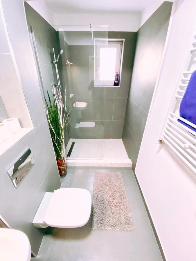 בוקרשט Mega Rossa Residence מראה חיצוני תמונה